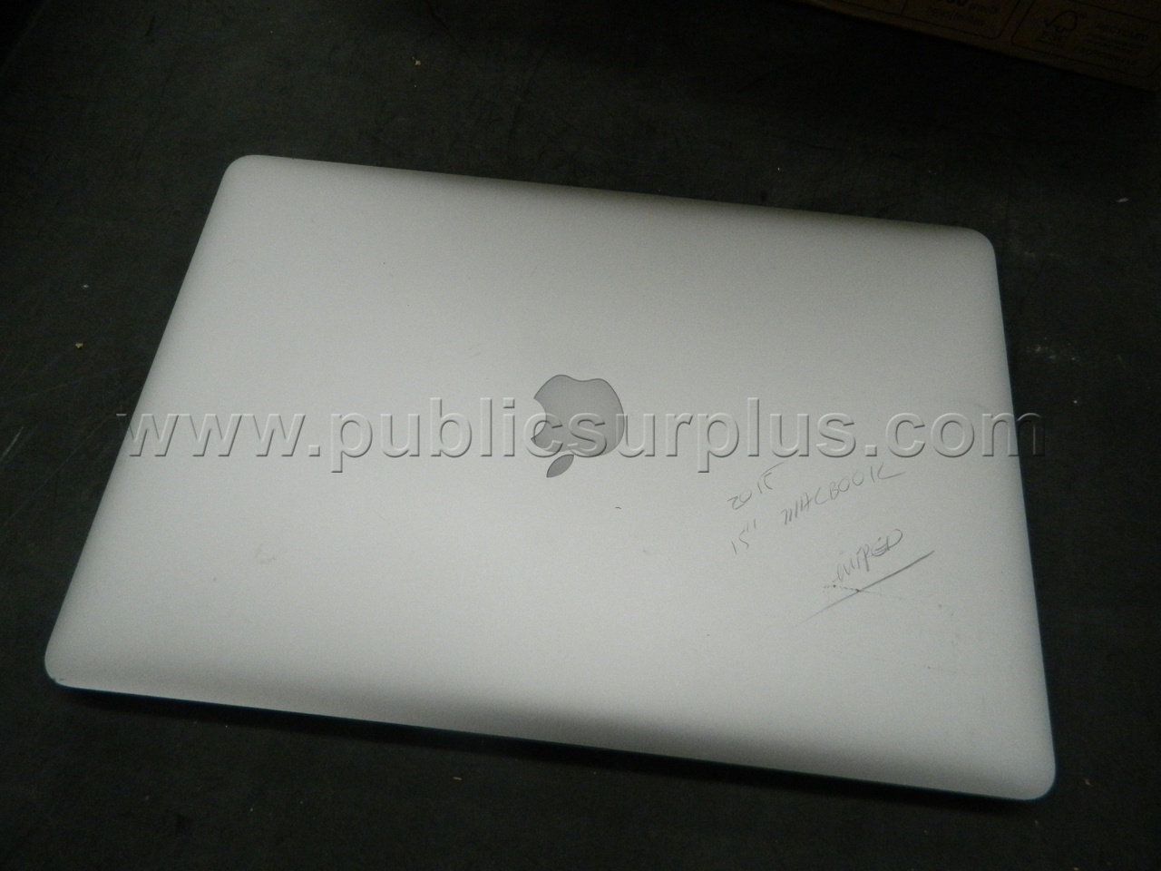 2015 APPLE 15" MACBOOK PRO — photo 1