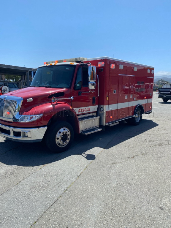 2011 International Dura Star Ambulance — photo 1