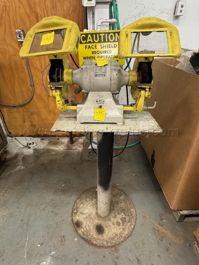 Grinder, Pedestal — photo 1