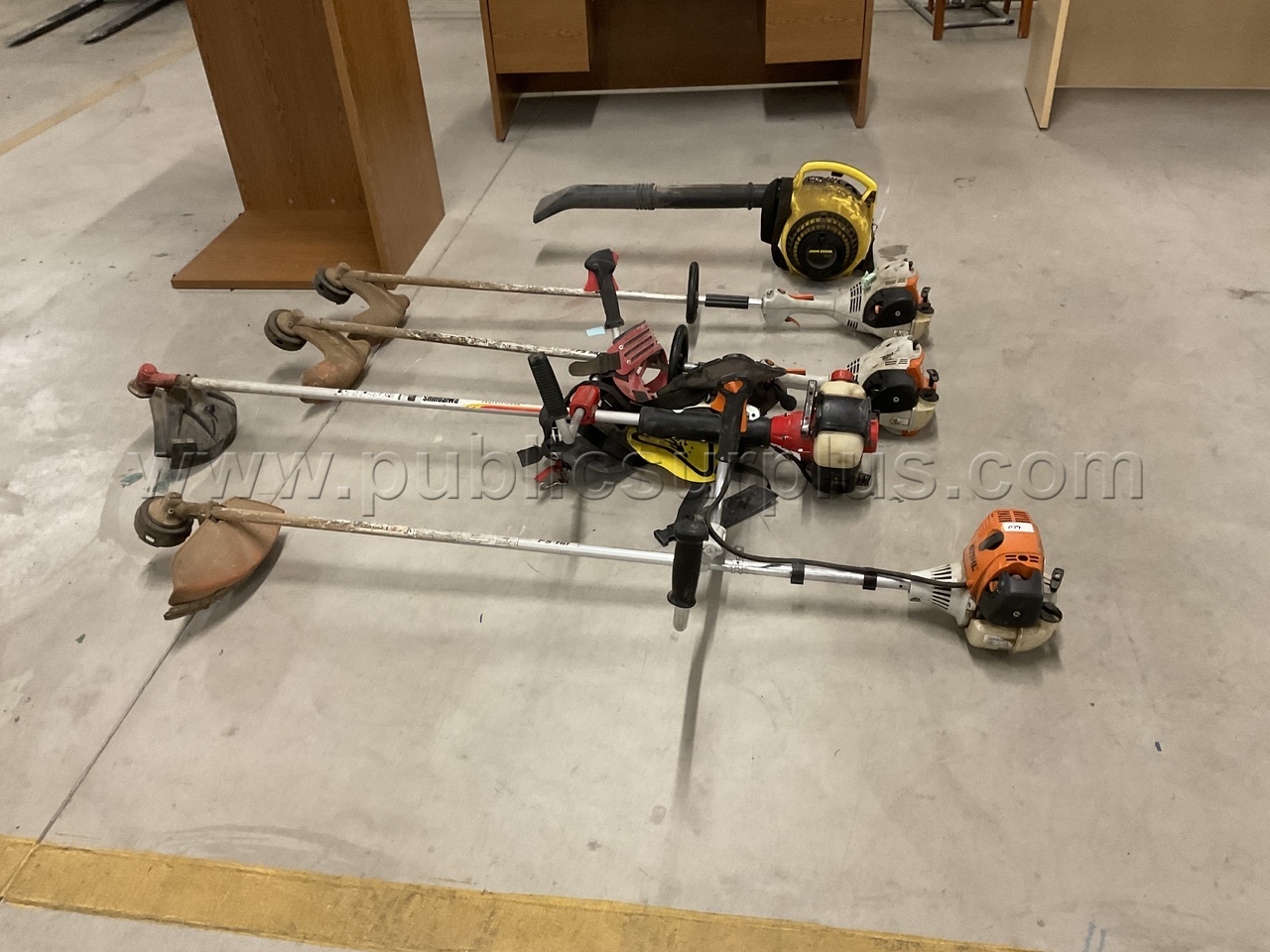 Lawn Equipment #039 — photo 1