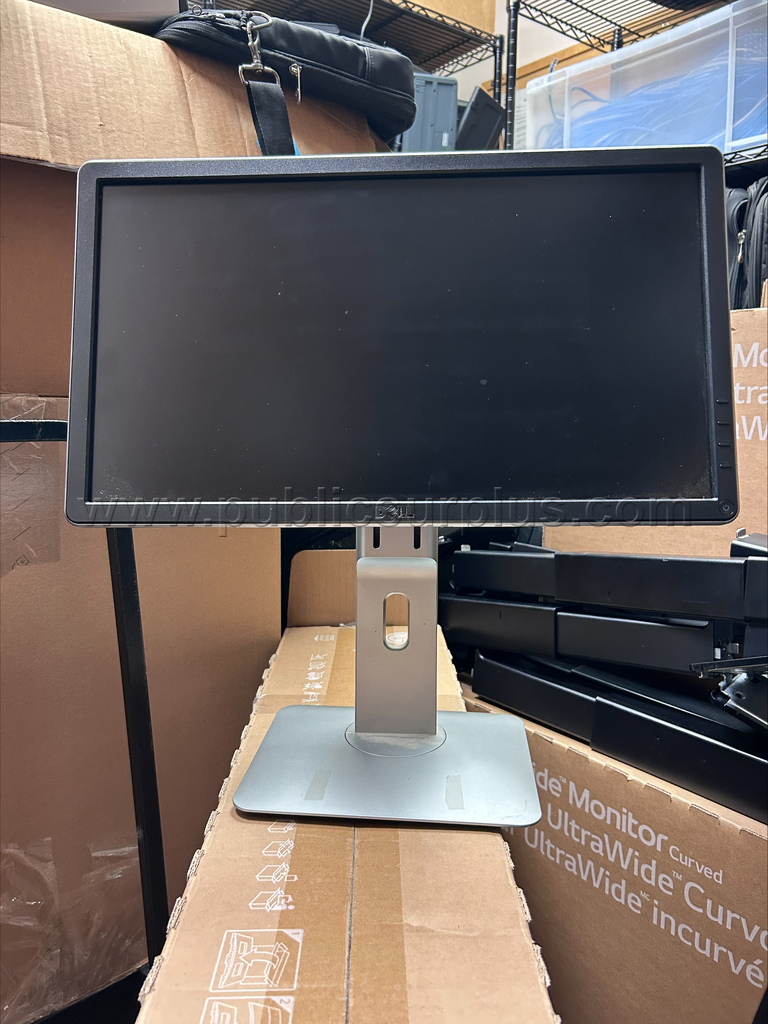 Lot 75 - Monitors, Computer Rolling Bags, Keyboards, Car Chargers, Headphones — photo 1