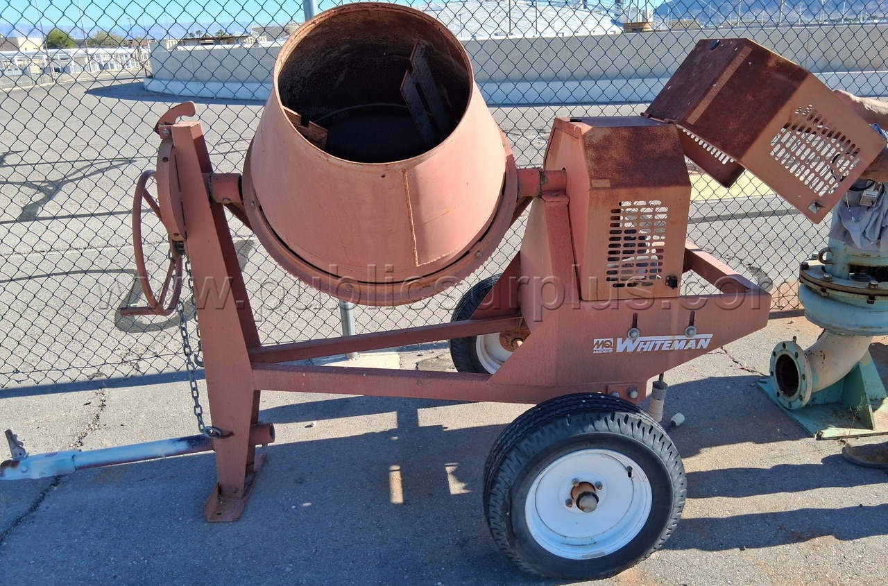 Whiteman Concrete Mixer — photo 1