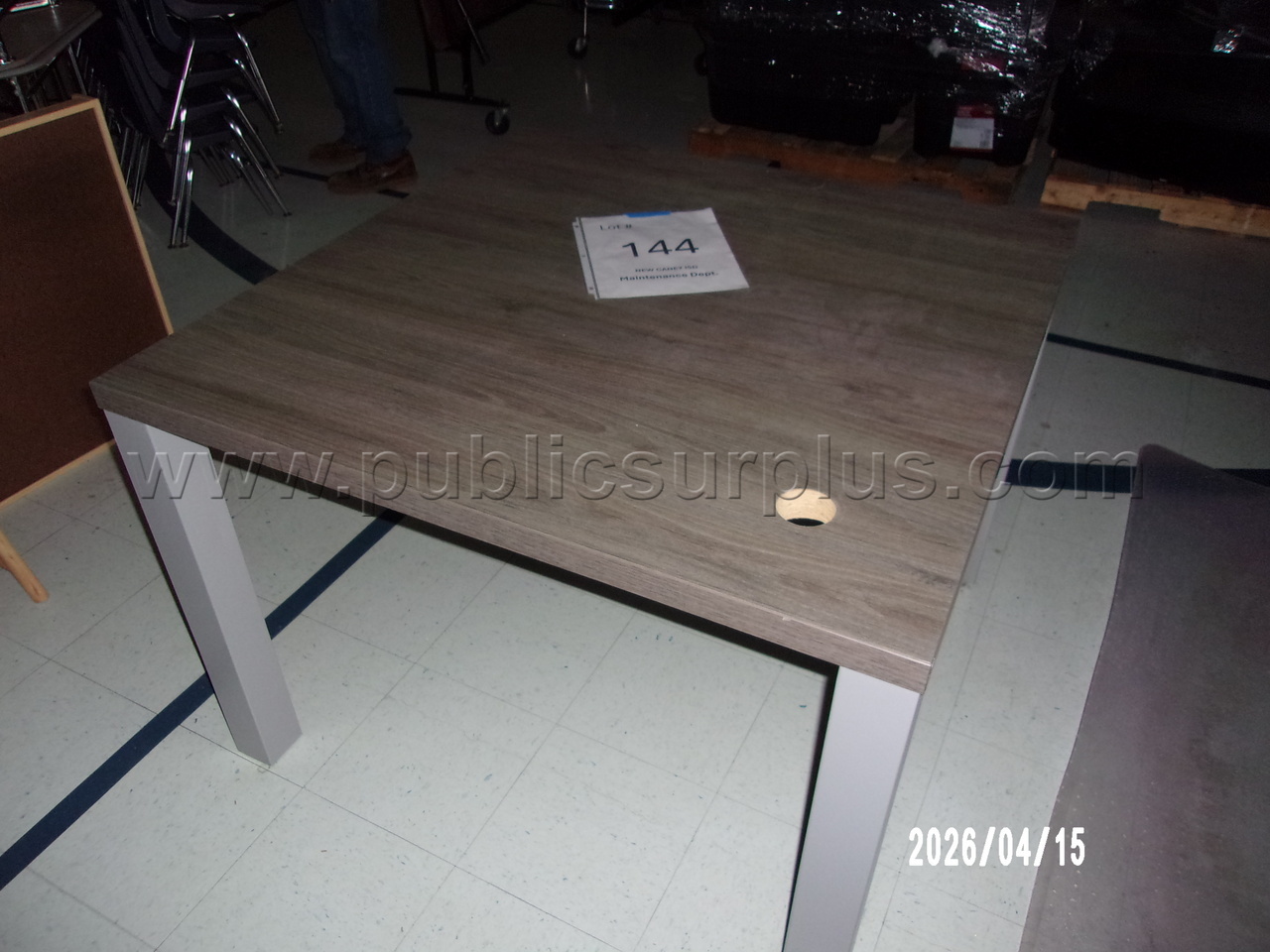 Lot #144 Gray table — photo 1