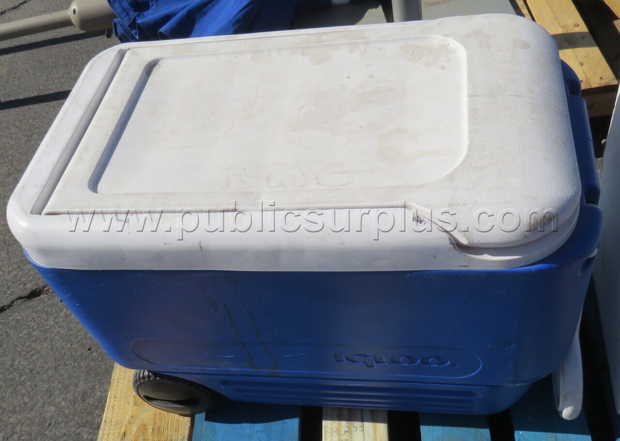 Igloo Wheelie Cool Cooler  **Unknown Condition** — photo 1