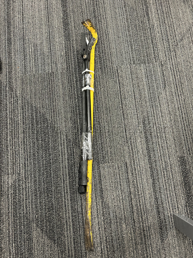 Bundle of Used Crowbars — photo 1