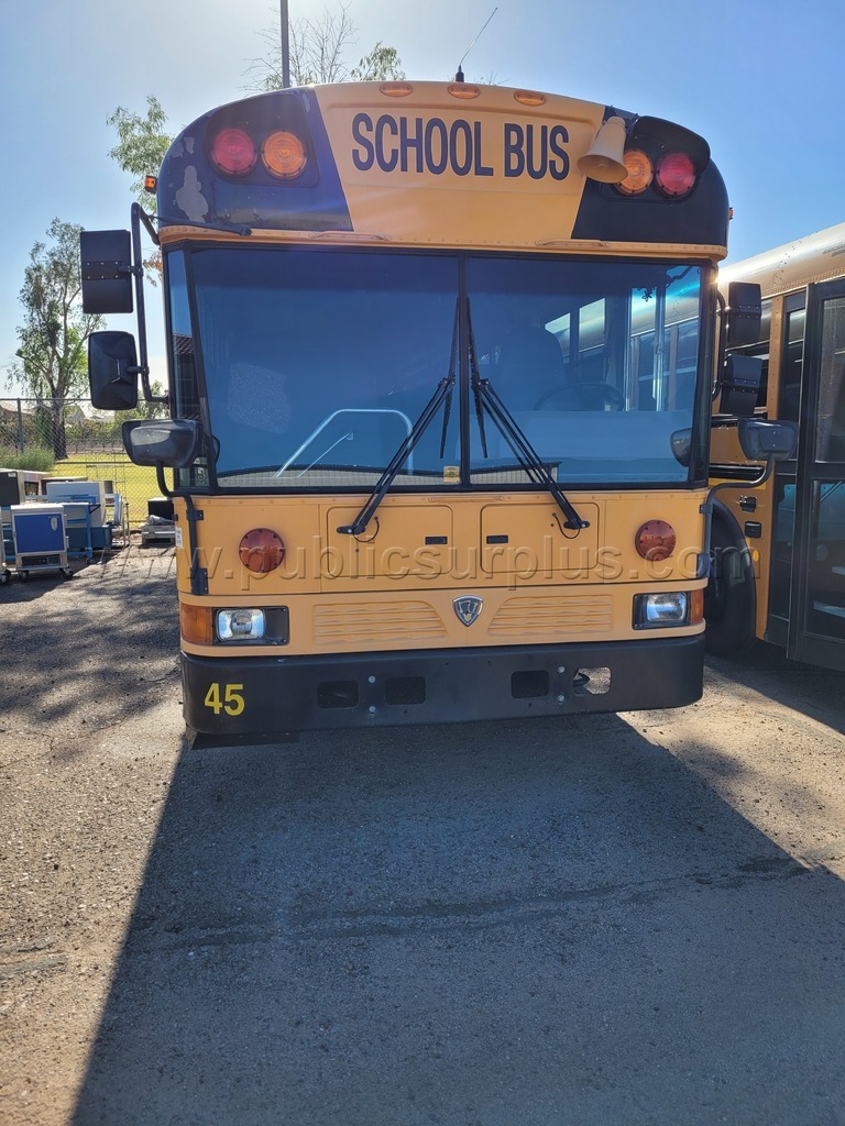 #45  2011 IC BUS RE 84-PAX — photo 1