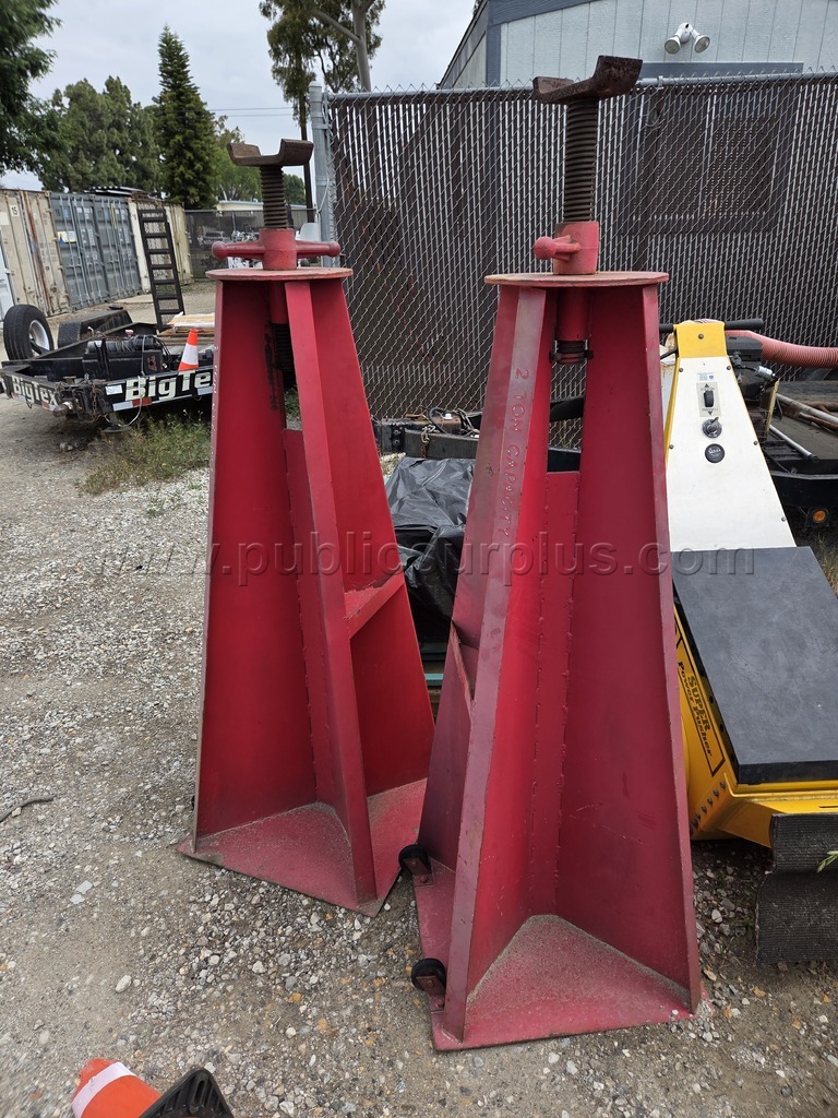 Weaver EC-118 Jack Stands (Lot of 2) — photo 1