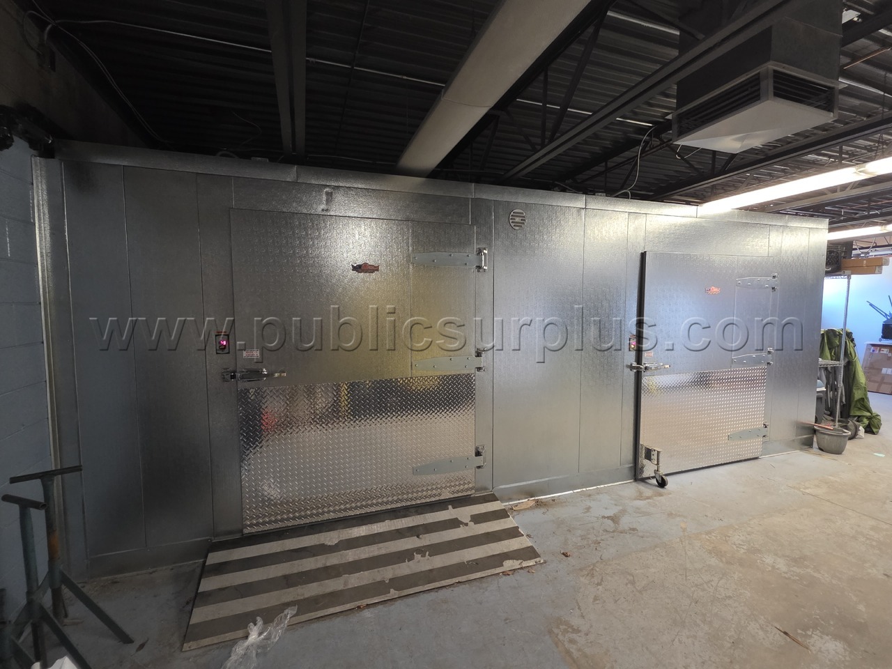 Refrigerator / Freezer / Walk In — photo 1