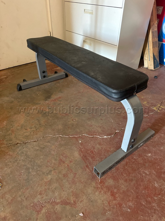 Weight bench — photo 1