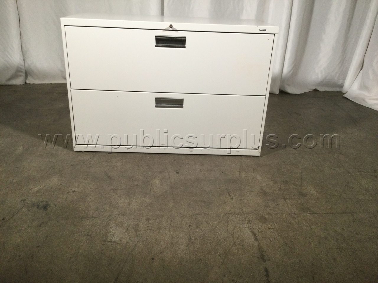 HON 2-Drawer Lateral Cabinet - 2932 — photo 1