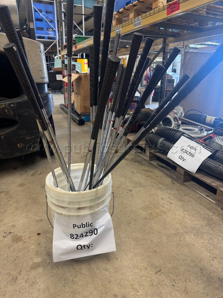 824290-golf clubs — photo 1