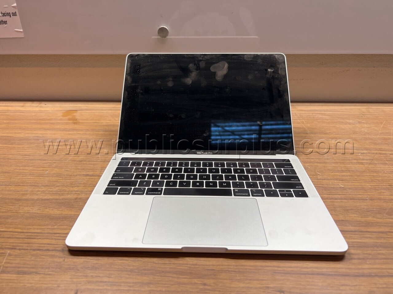 Apple Macbook Pro A1989 — photo 1