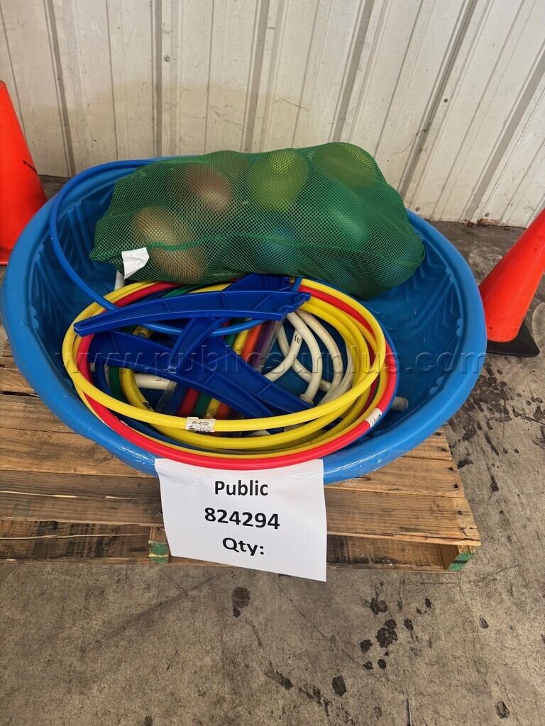 824294-Outdoor equipment — photo 1