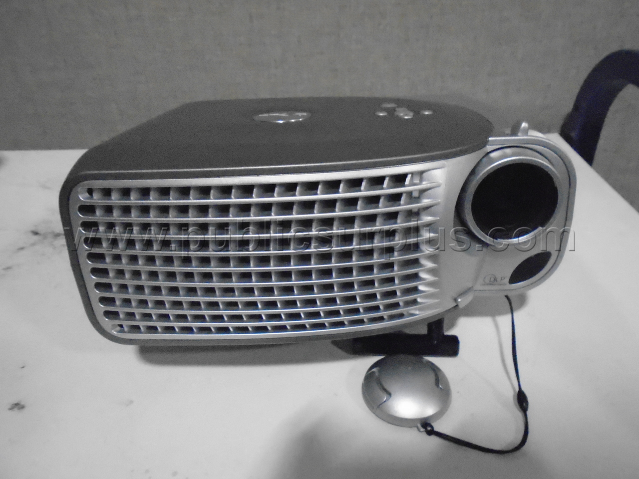 Dell 1100MP LCD Projector — photo 1