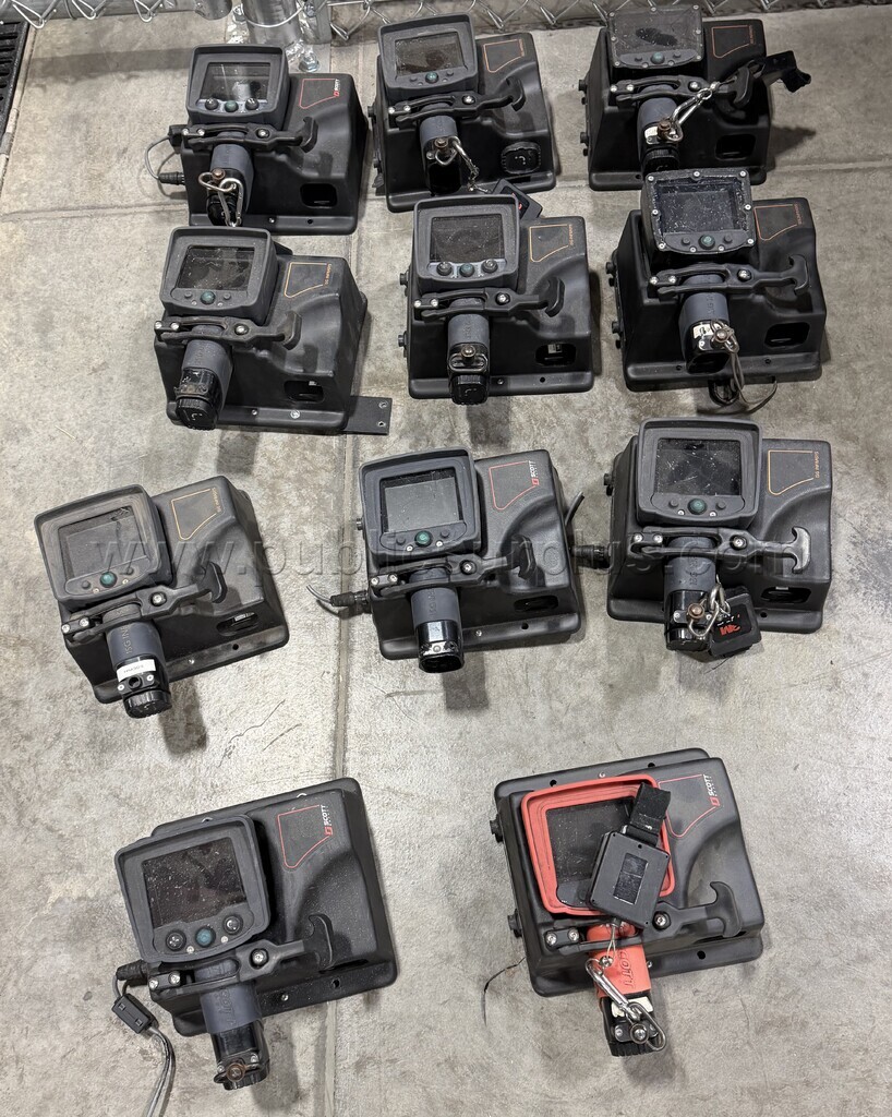 LOT of Cameras and Chargers — photo 1