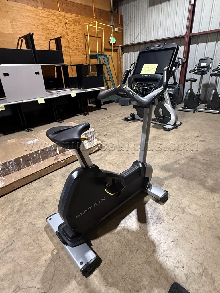 Lot of 1 - Matrix Upright Exercise Bike — photo 1