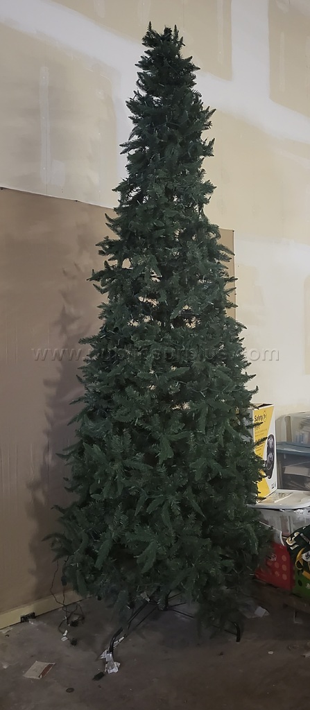 12 ft. Christmas Tree — photo 1