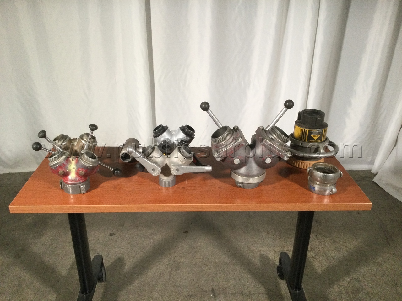 Lot of (8) Misc. Valve Parts - 2938 — photo 1