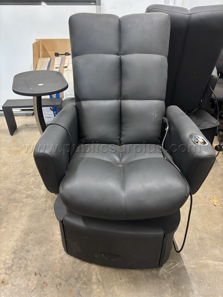 Pedicure Chair — photo 1