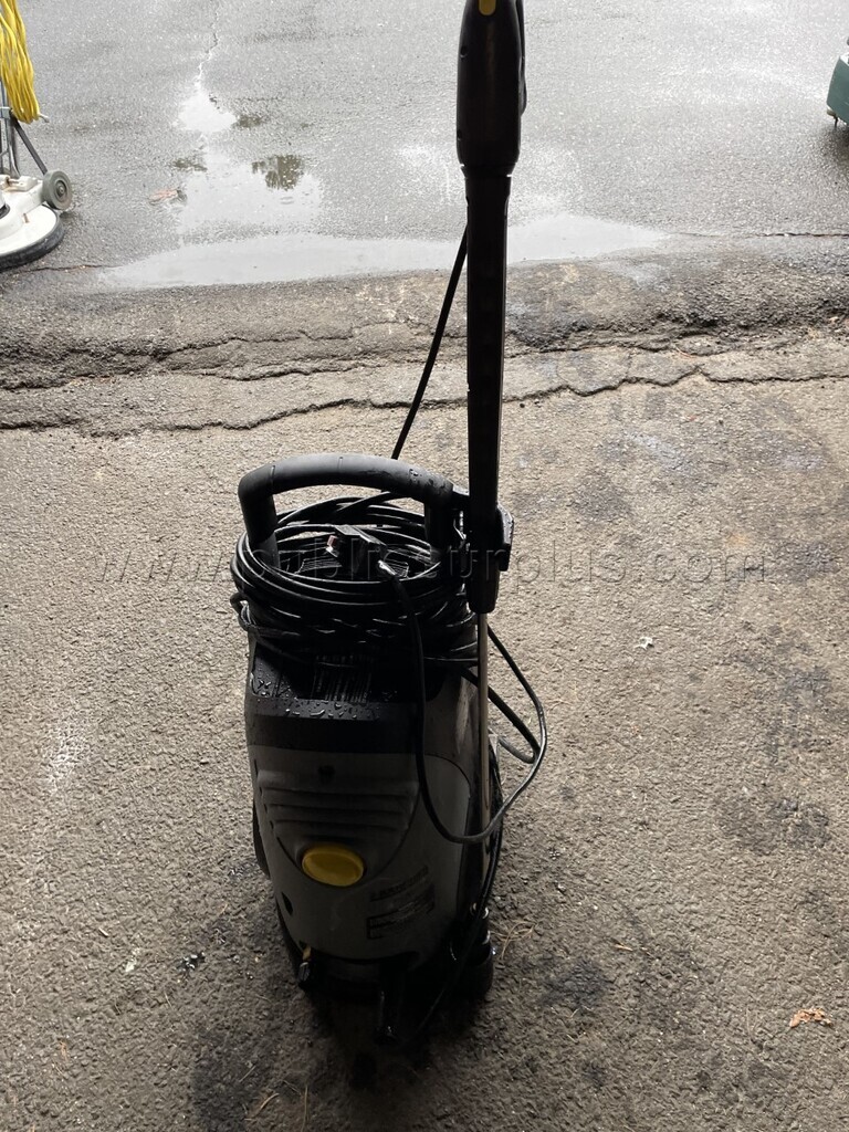 KARCHER 330 ELECTRIC PRESSURE WASHER — photo 1