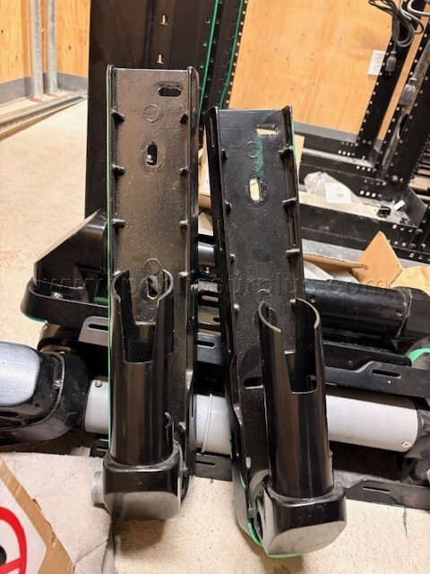 Wall brackets and stand for SemaConnect EV chargers — photo 1