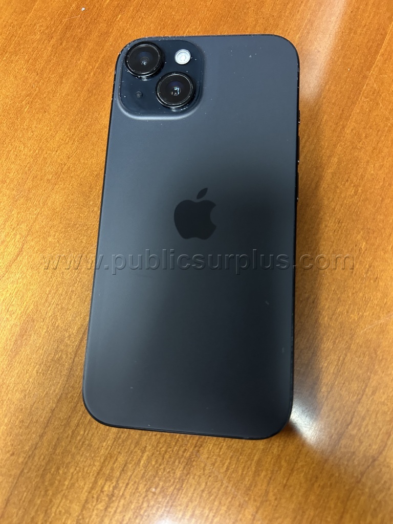 iPhone 15 — photo 1
