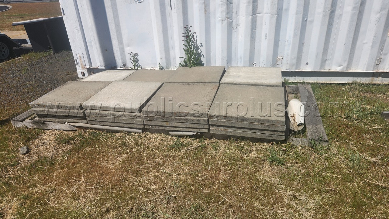 Concrete Pavers - 24"x24"x2" — photo 1