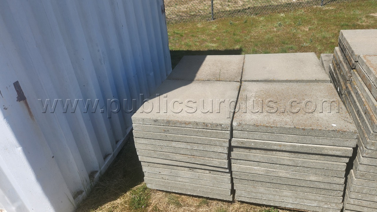 Concrete Pavers - 24"x24"x2" — photo 1