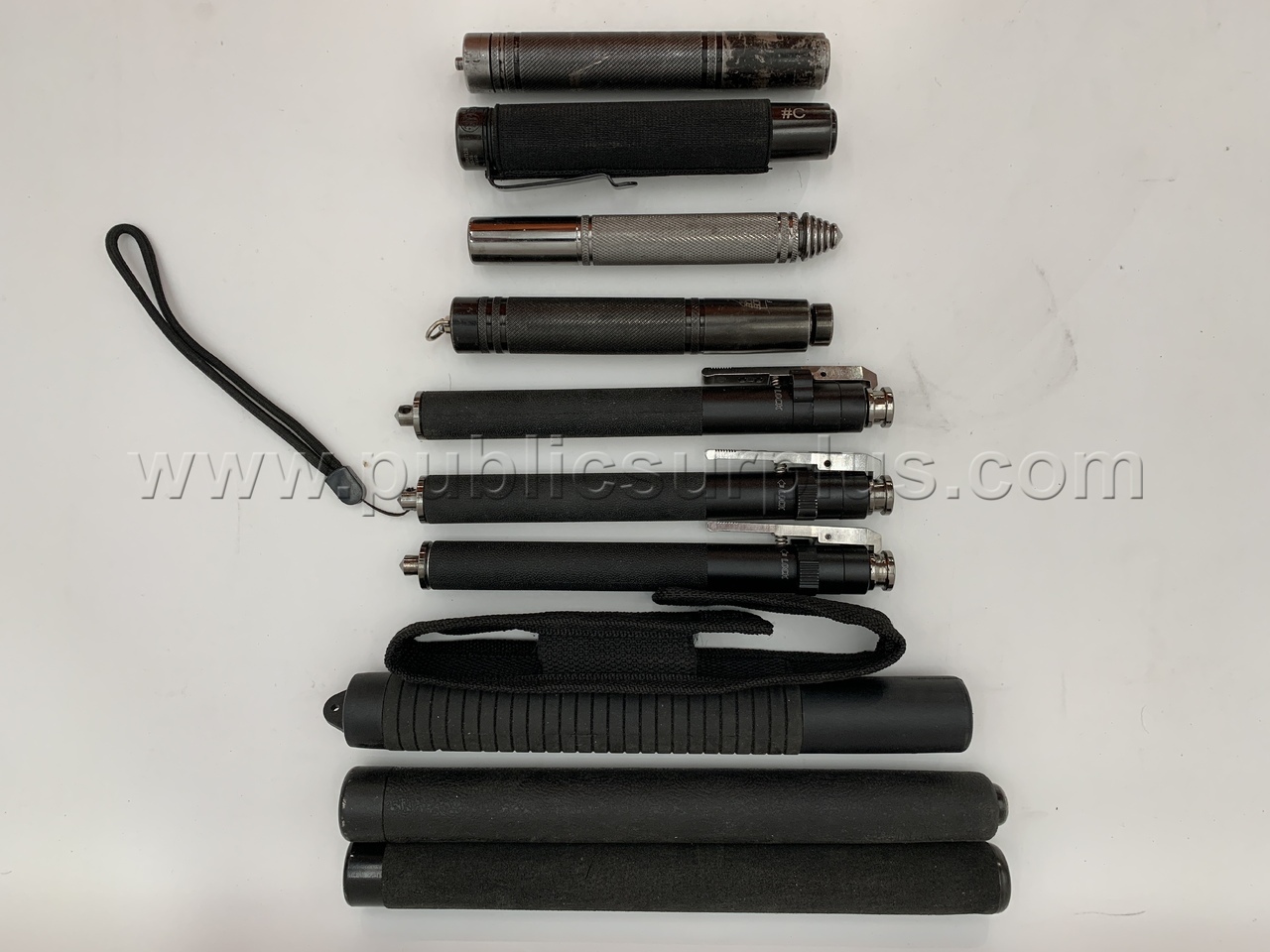 Batons - Shipping $20 /KK — photo 1