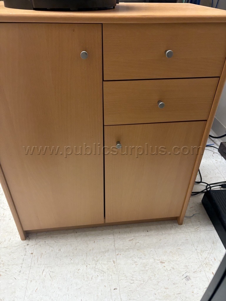 Cabinet — photo 1
