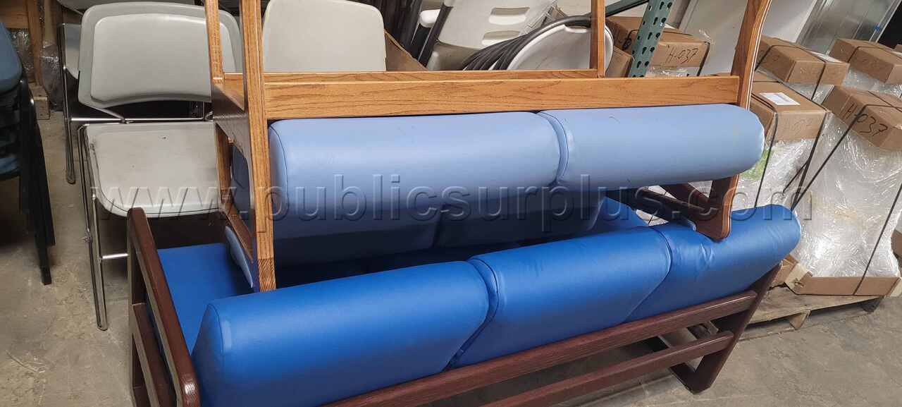 Lot 100 - Wooden Benches, in useable condition — photo 1