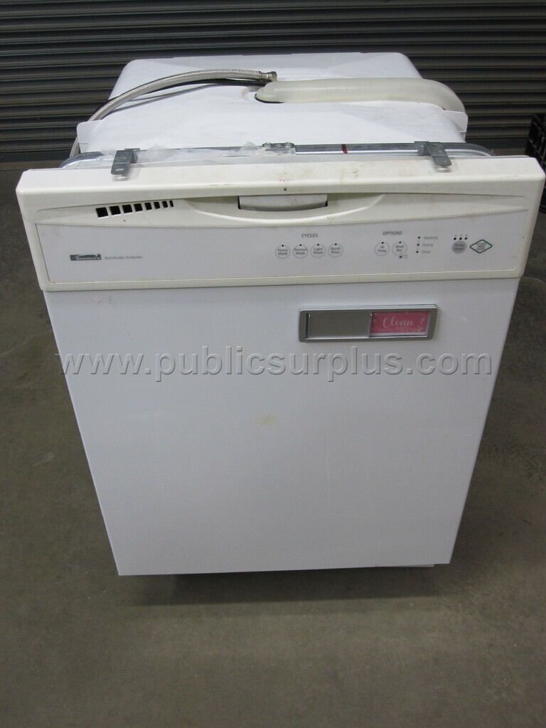 Dishwasher — photo 1