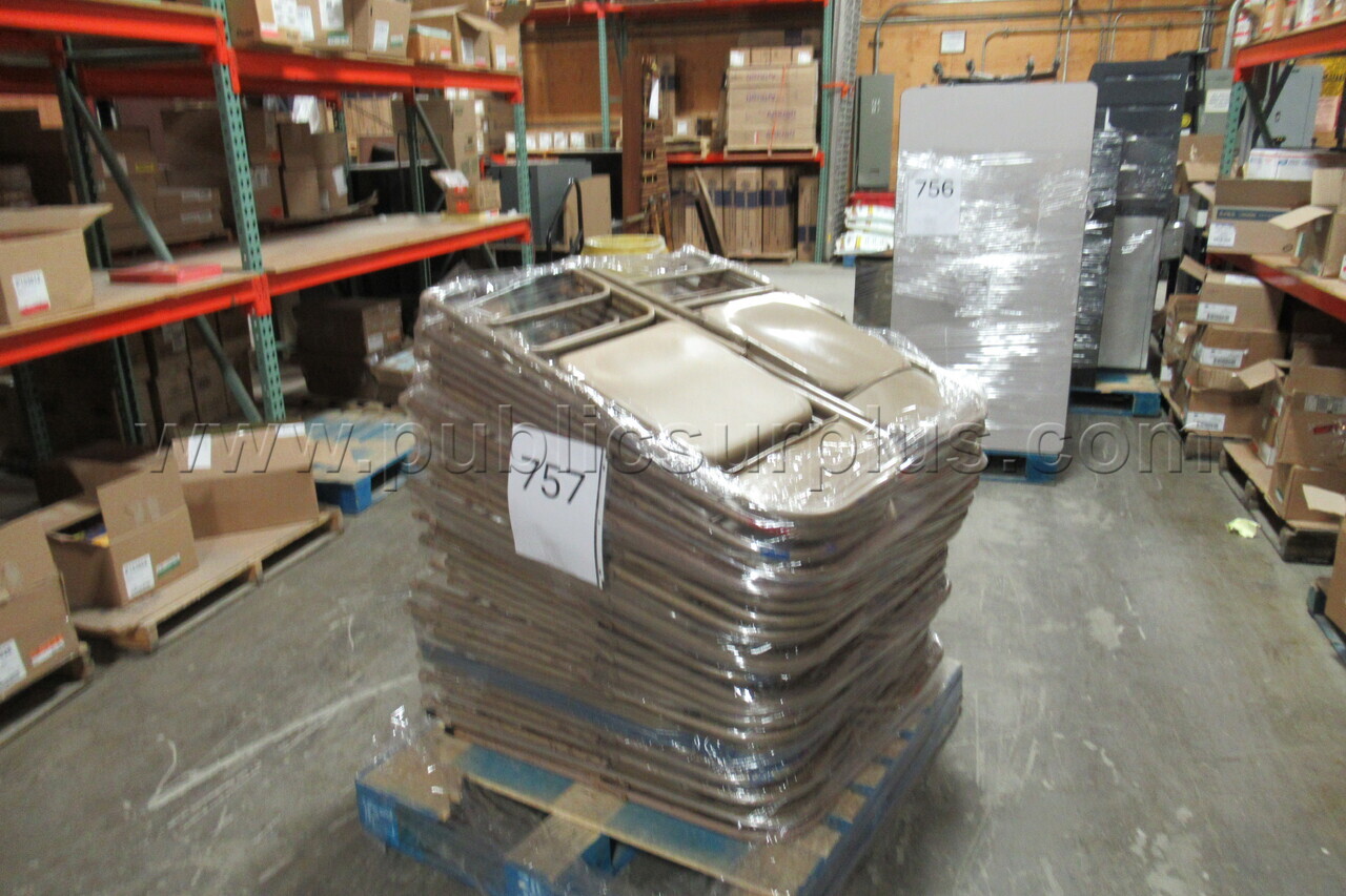 METAL FOLDING CHAIRS - PALLET 757 — photo 1