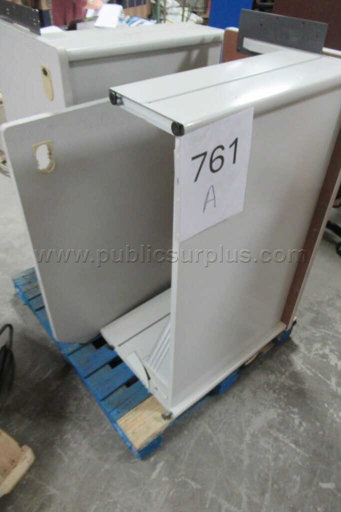DESK UNITS - PALLET 761A — photo 1
