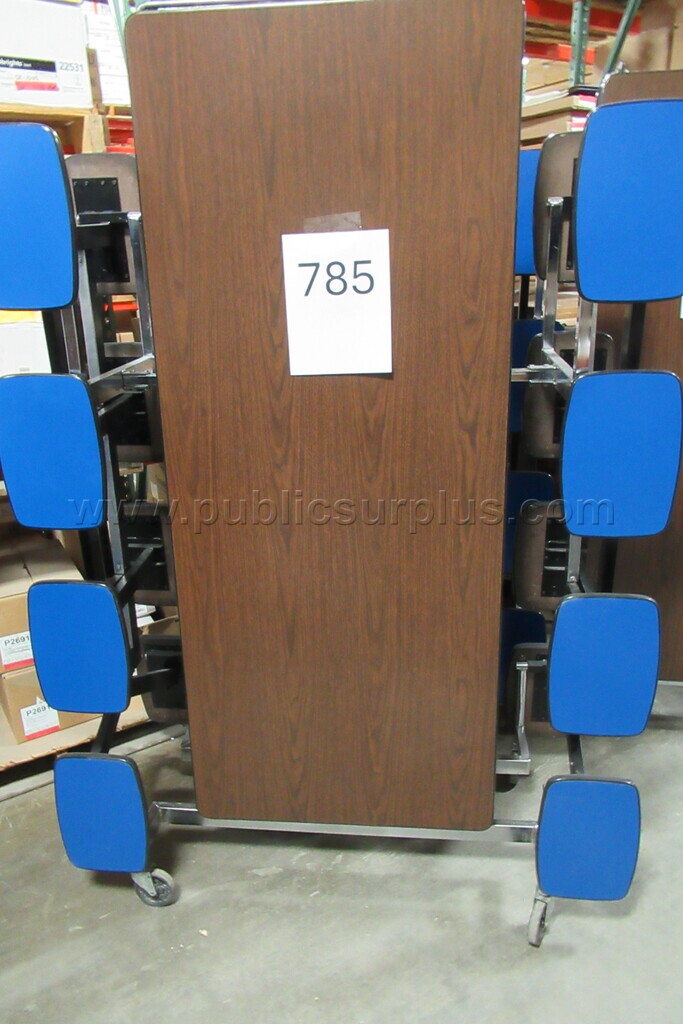 LUNCH TABLE - PALLET 785 — photo 1