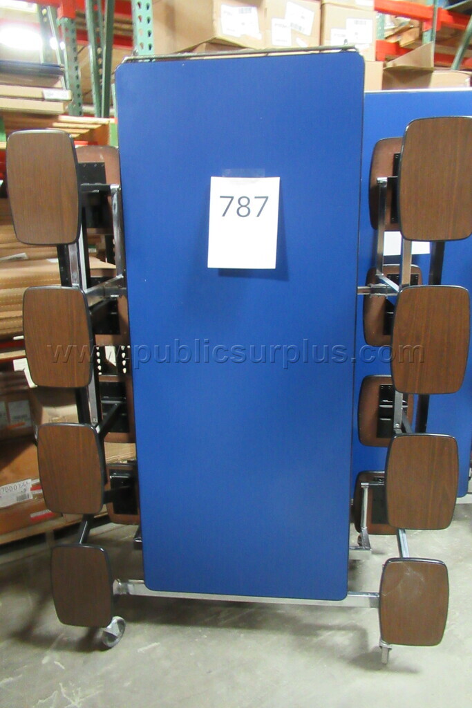 LUNCH TABLE- PALLET 787 — photo 1