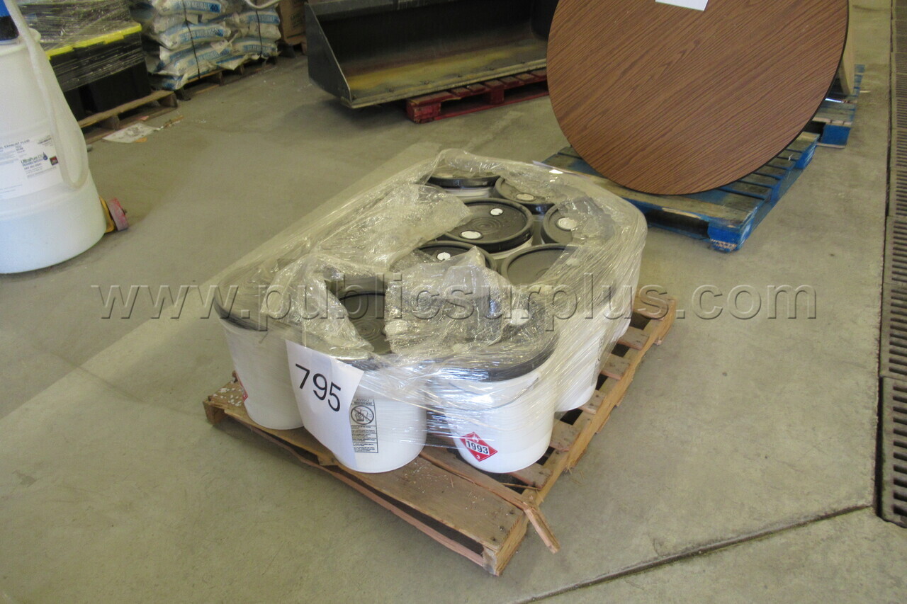 5 GALLON BUCKETS HAND SANITIZER 75% - PALLET 795 — photo 1