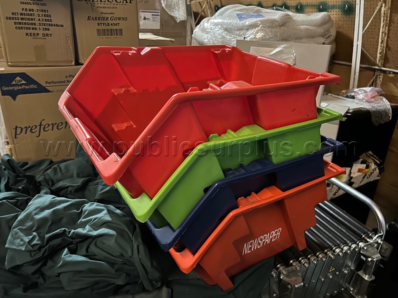 4 Recycling Bins — photo 1