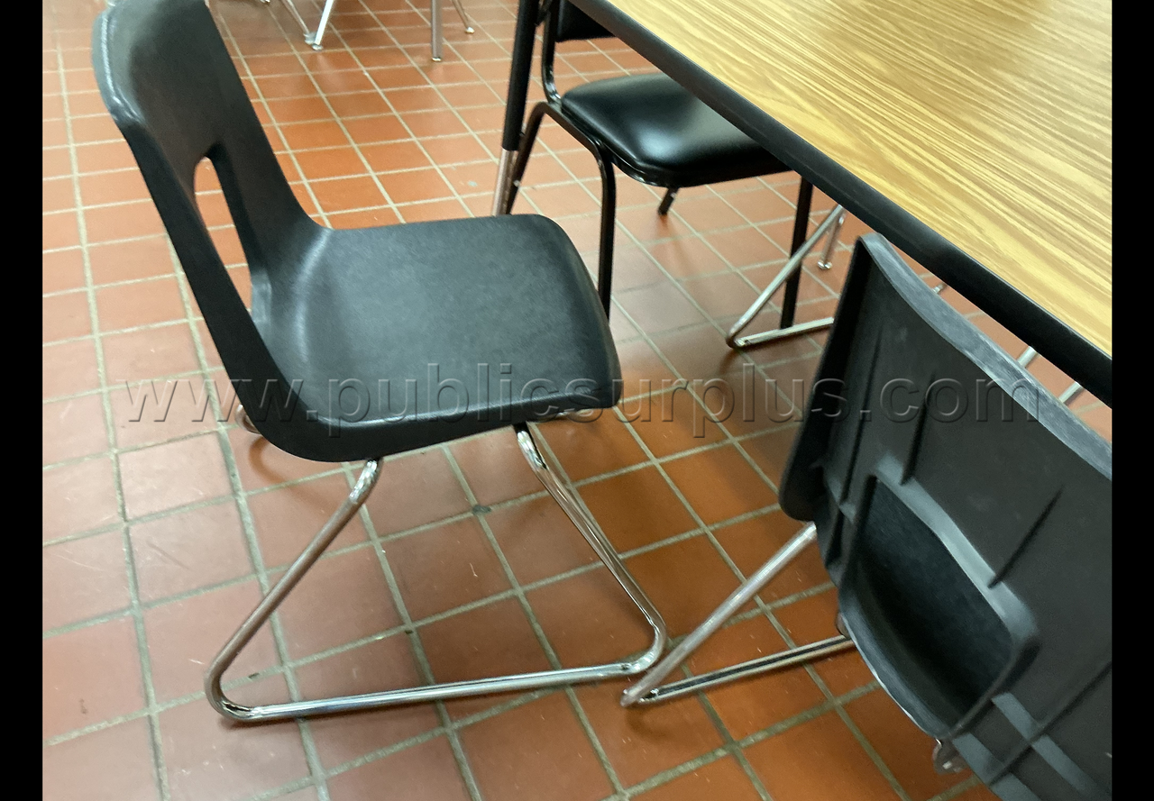 Plastic Student Chairs- Lot of 150 — photo 1