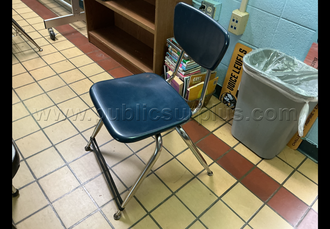 Metal Chairs- Lot of 30 — photo 1