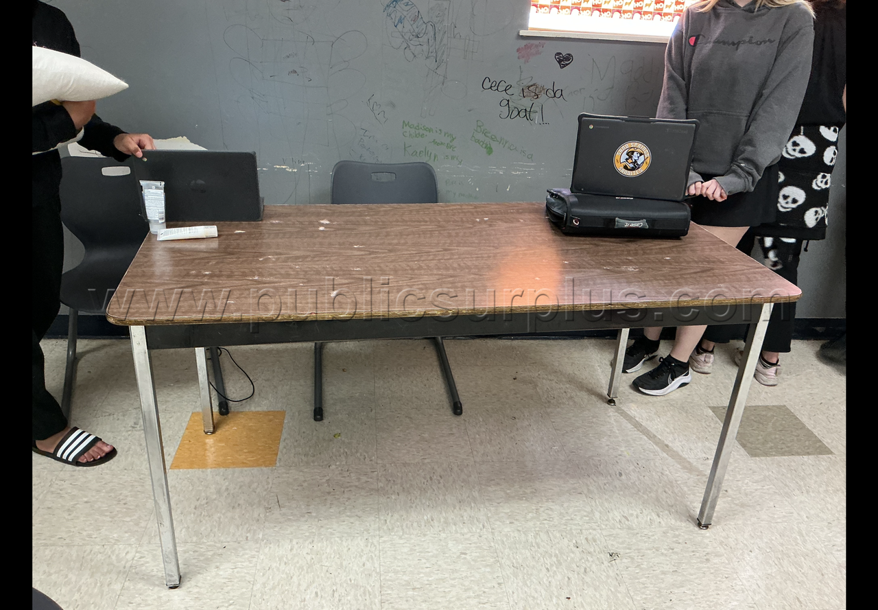Assorted tables- Lot of 20 — photo 1