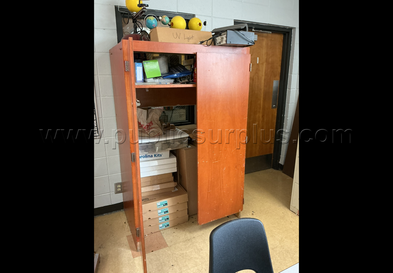 Storage Cabinets- Lot of 5 — photo 1