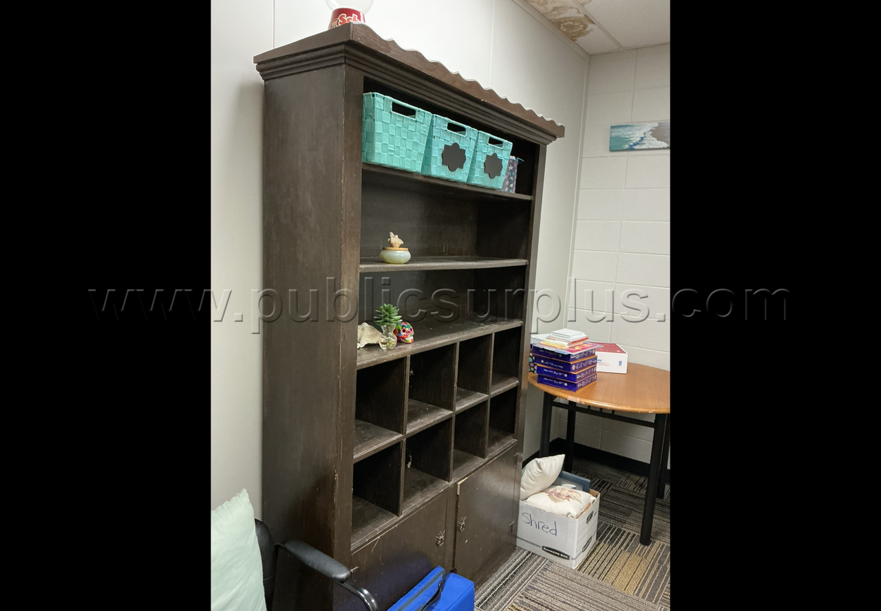 Large Storage Cabinet/ Hutch — photo 1