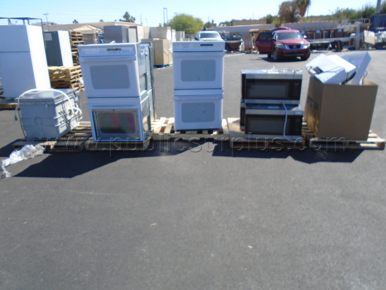 OVENS, MICROWAVES, DISHWASHER, TOP OF STOVE BURNER — photo 1