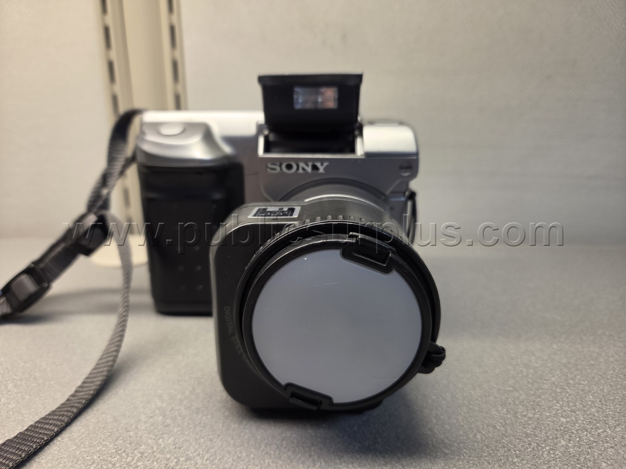 Sony MVC-FD91 Floppy Disk Camera — photo 1