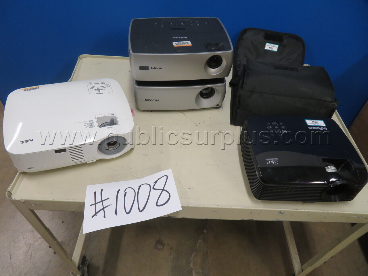 Broken LCD Projectors — photo 1