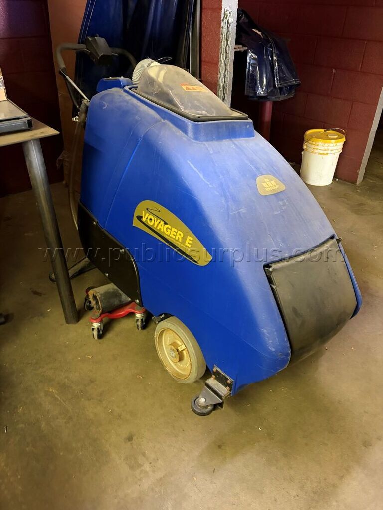 Lot - Floor Machine and Floor Burnisher — photo 1
