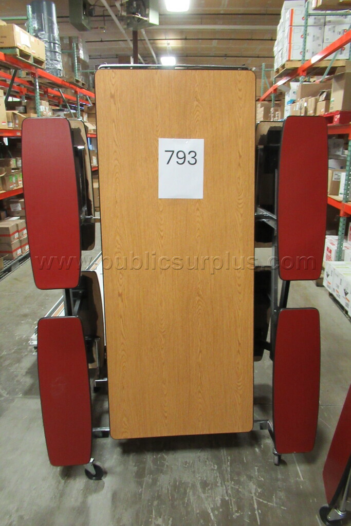 LUNCH TABLE - PALLET 793 — photo 1