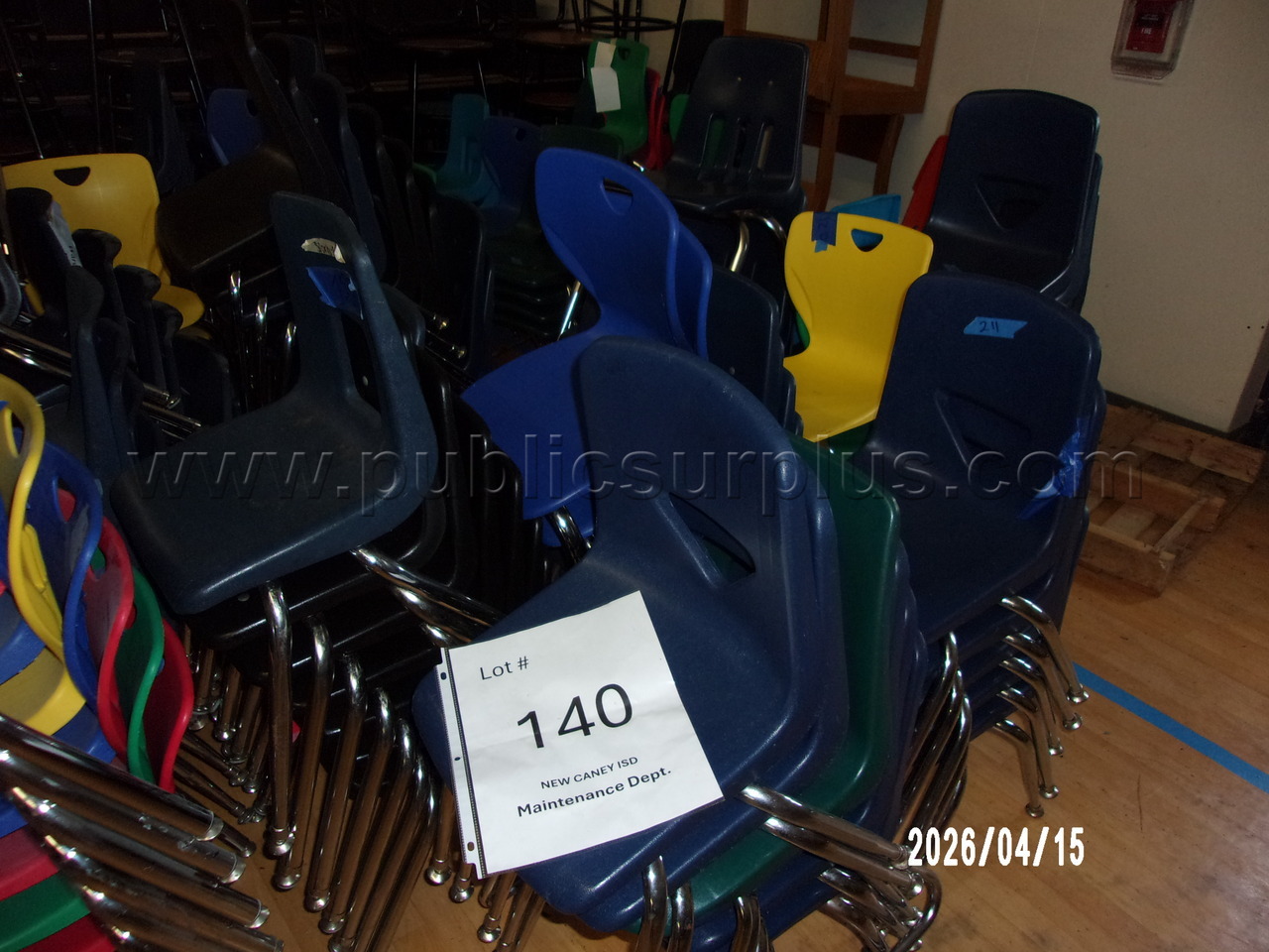 LOT #140 KINDER CHAIRS — photo 1