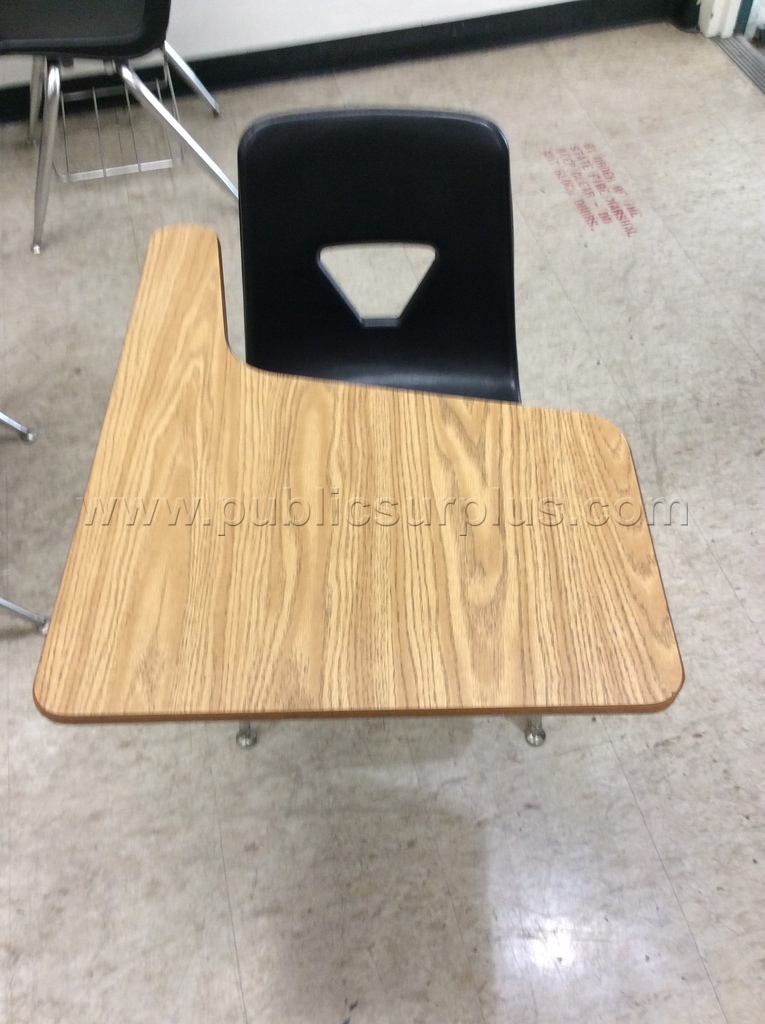 LOT OF (500) DESK CHAIRS - SOLD AS IS - 589 — photo 1